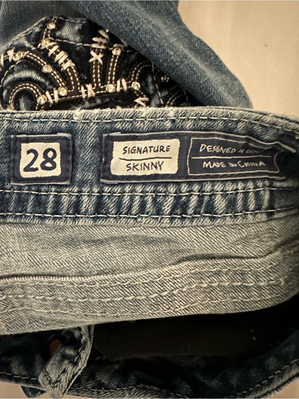 Miss Me Size 28 Rhinestone Embellished Signature Skinny Jeans Bling Studded - Picture 6 of 6